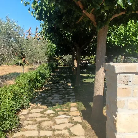 Aliki Serenity Mixorrouma